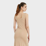 Fond de robe beige courte