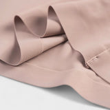 Fond de robe léger détail 1