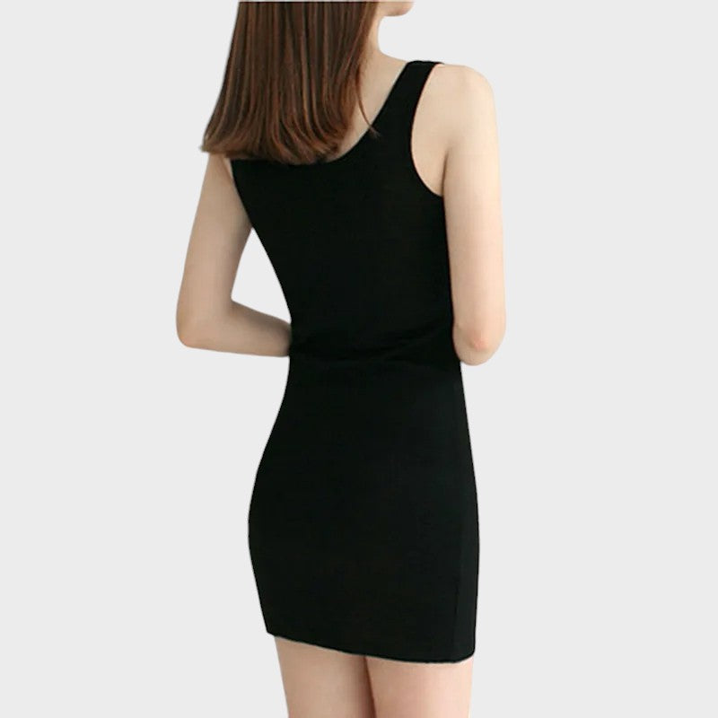 Fond de robe noir court dos