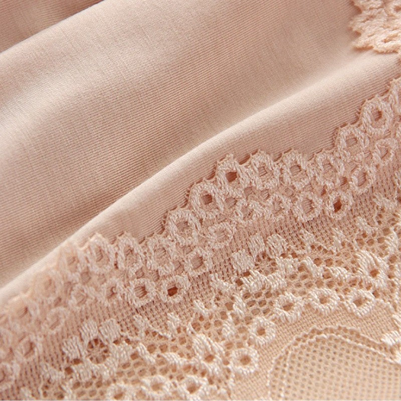 Short chair sous robe détaille 1